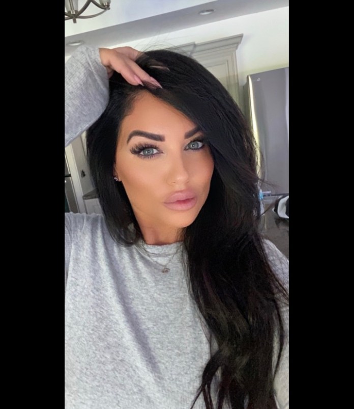 0EF4DCF5-9D3F-4B29-909A-4DCA63C680C2