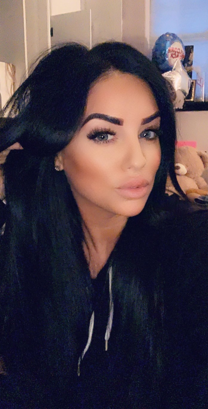 5D990F06-D9BA-4451-A6B7-FA5F7B0E8985